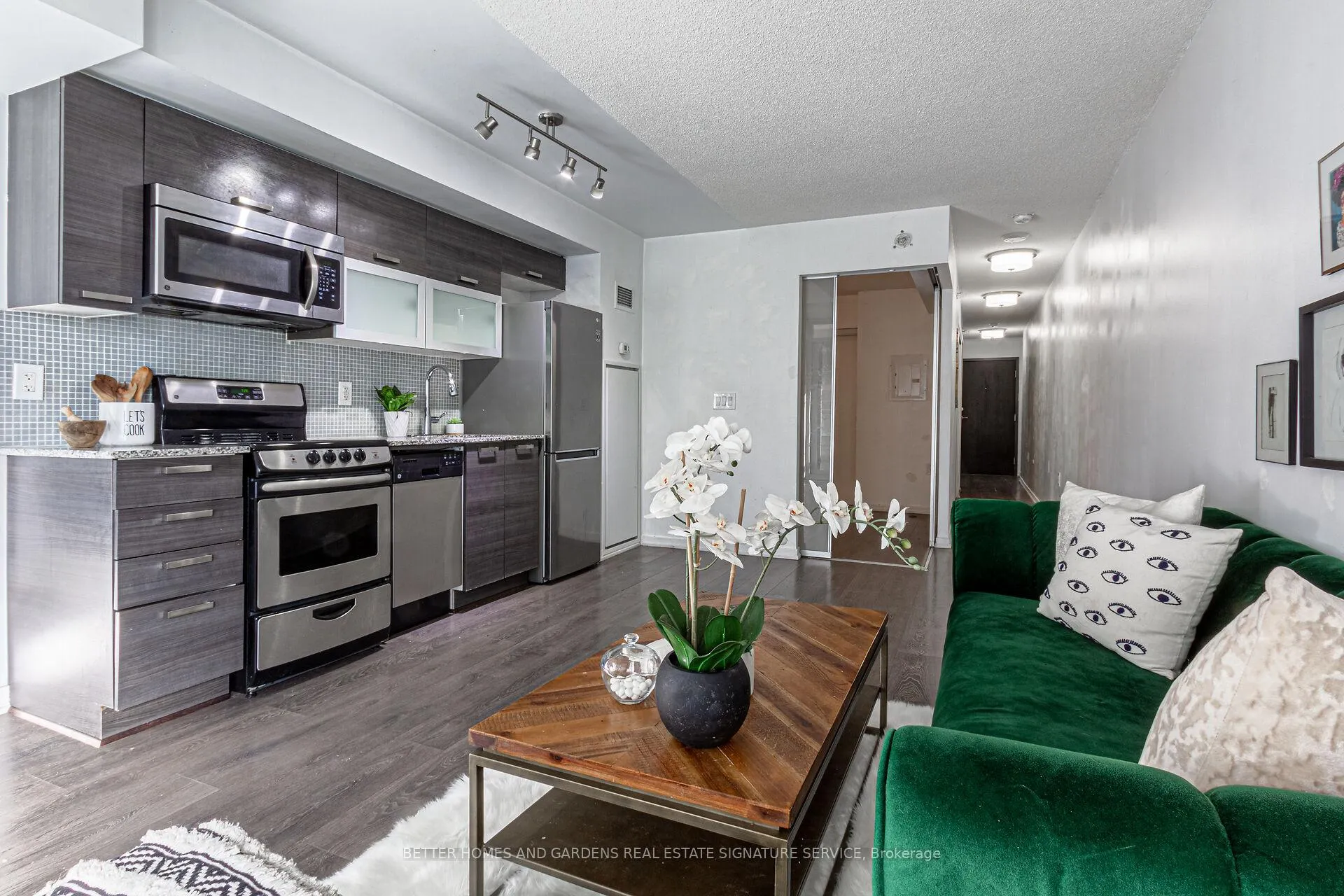 Photo 7 of Unit 515, 36 Lisgar Street, Toronto, Little Portugal — HOMEH