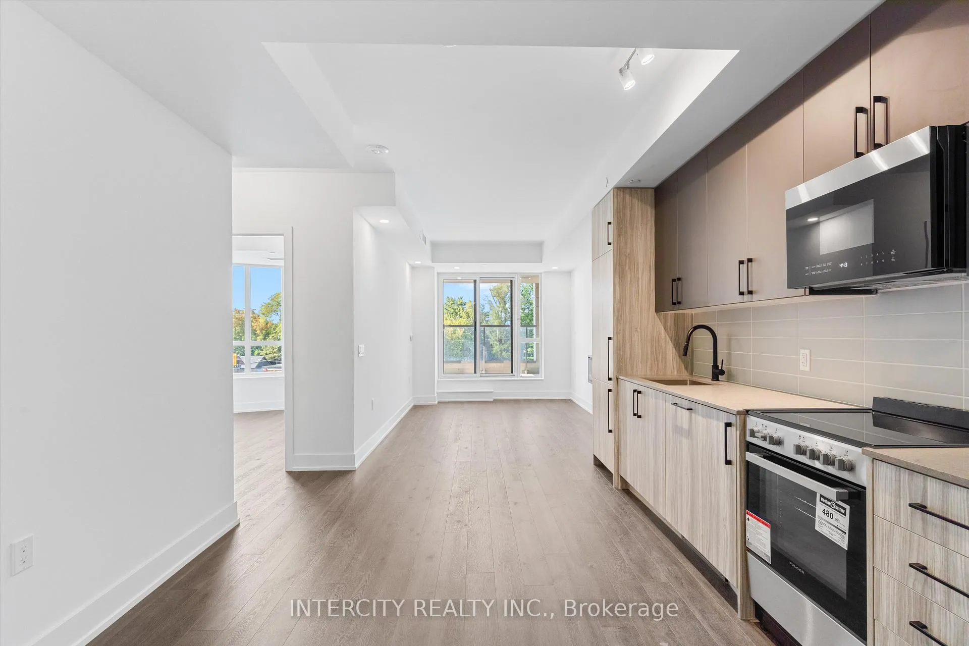Photo 9 of Unit 325, 2075 King Road, King, King City — HOMEH