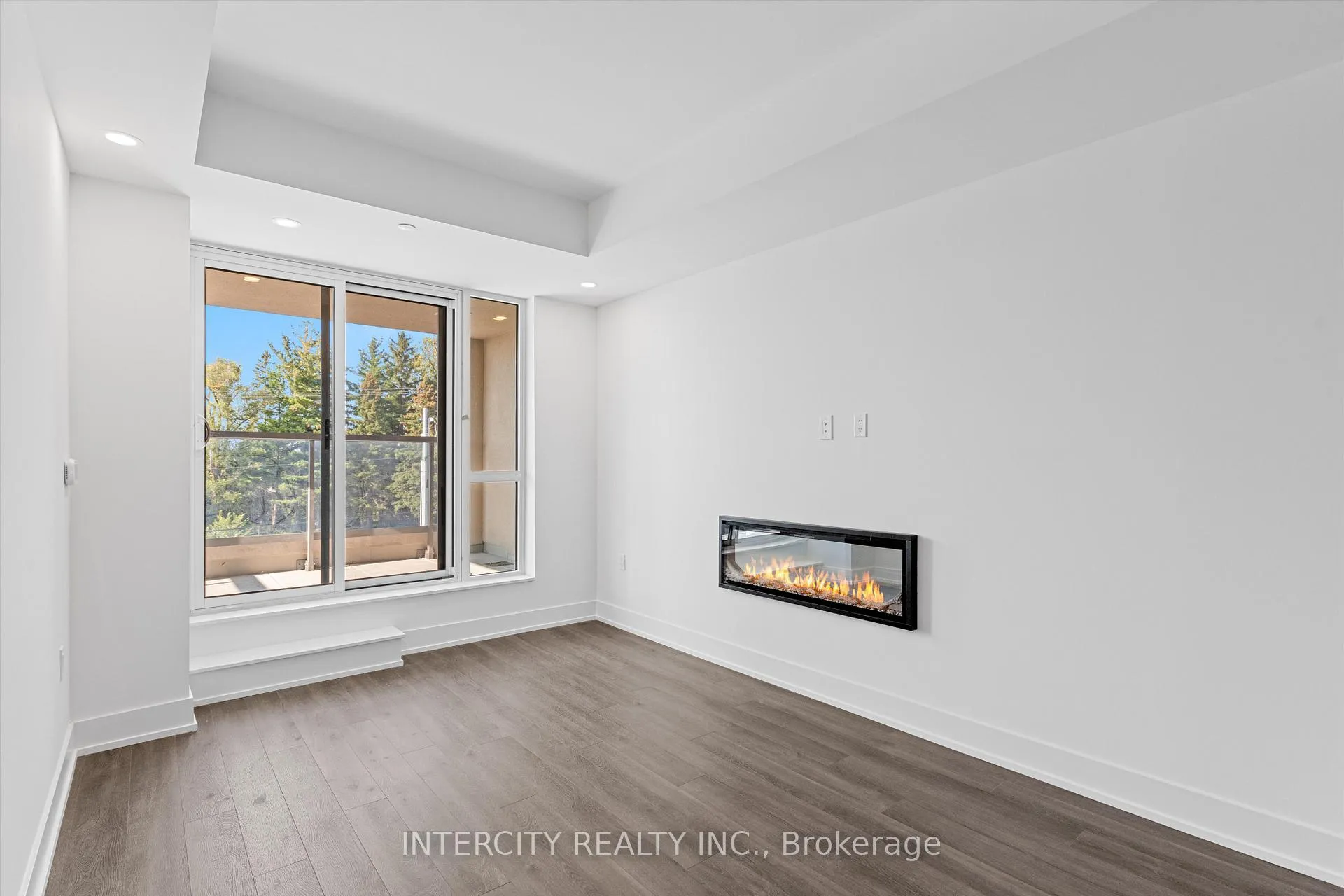 Photo 13 of Unit 325, 2075 King Road, King, King City — HOMEH