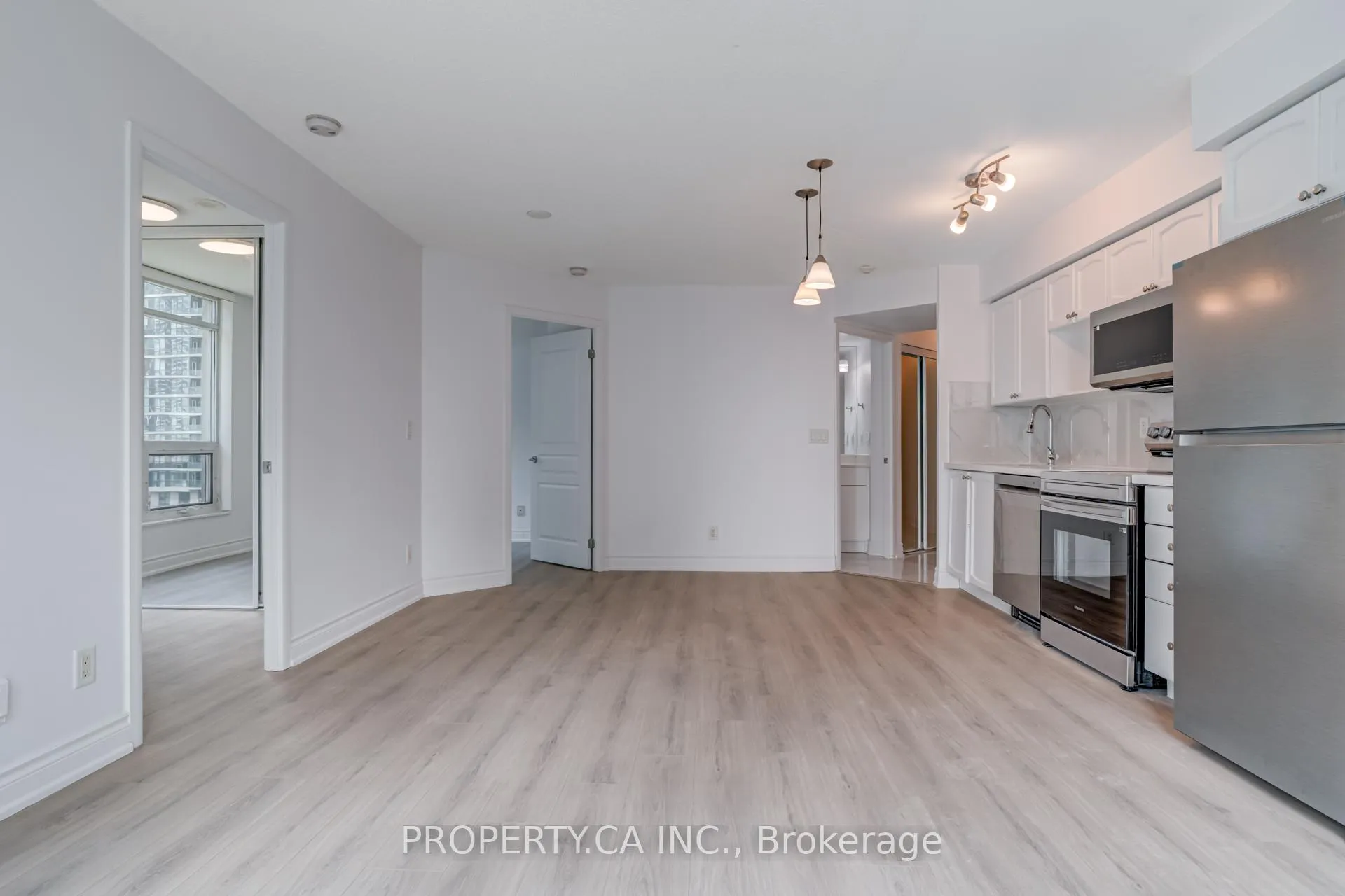 Photo 10 of Unit 1213, 18 Yonge Street, Toronto, Waterfront Communities — HOMEH