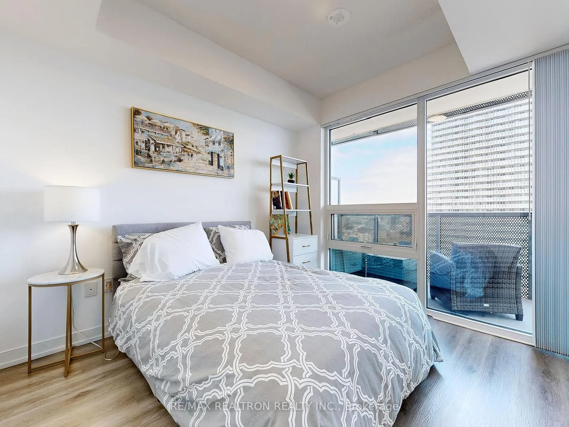 Photo 5 of Unit 2906, 138 Downes Street, Toronto, Waterfront Communities — HOMEH