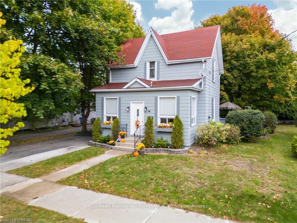 Photo 4 of 110 Quebec Street, Goderich, Goderich (Town) — HOMEH