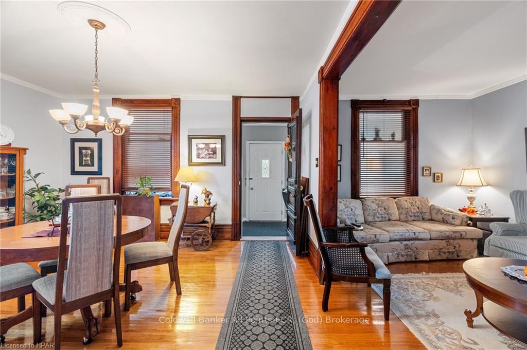 Photo 7 of 110 Quebec Street, Goderich, Goderich (Town) — HOMEH
