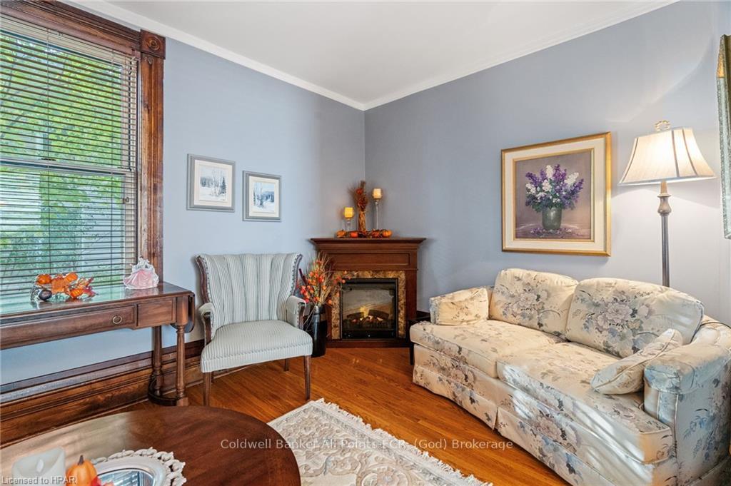 Photo 12 of 110 Quebec Street, Goderich, Goderich (Town) — HOMEH