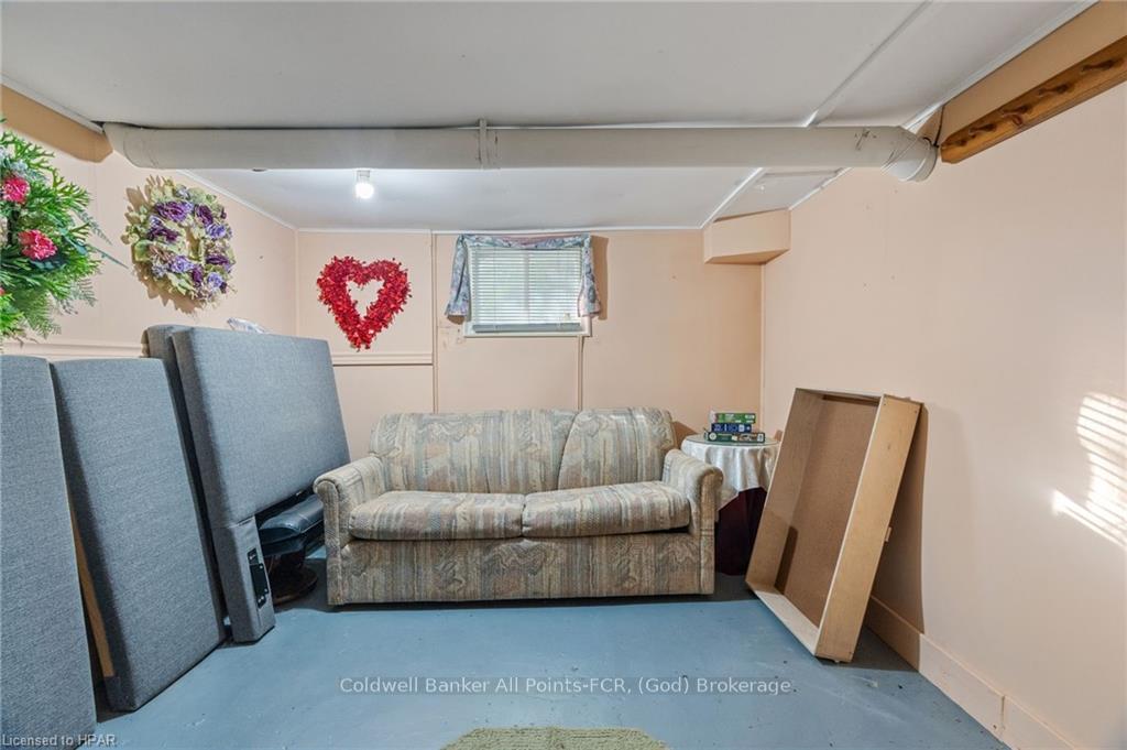 Photo 22 of 110 Quebec Street, Goderich, Goderich (Town) — HOMEH