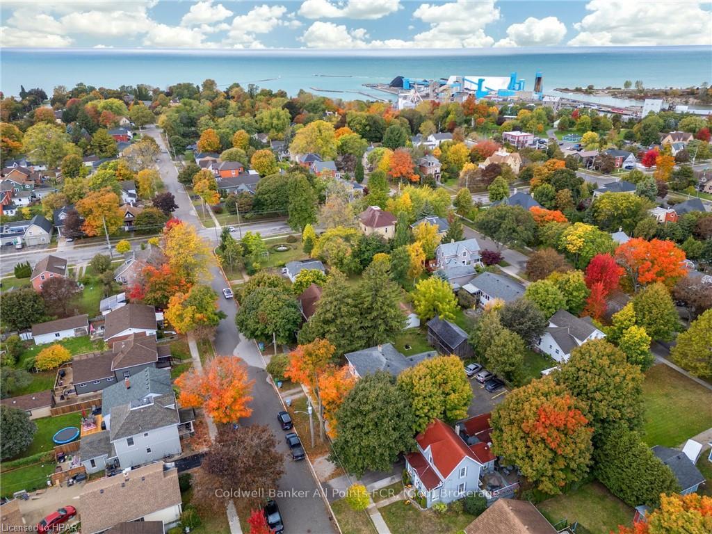 Photo 33 of 110 Quebec Street, Goderich, Goderich (Town) — HOMEH
