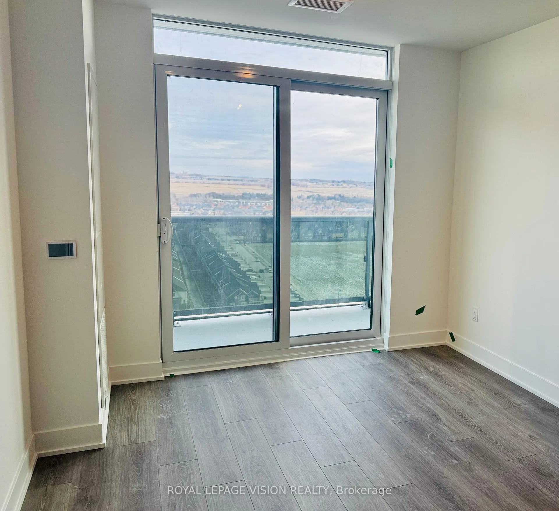 Photo 17 of Unit 1901, 2545 Simcoe Street N, Oshawa, Windfields — HOMEH