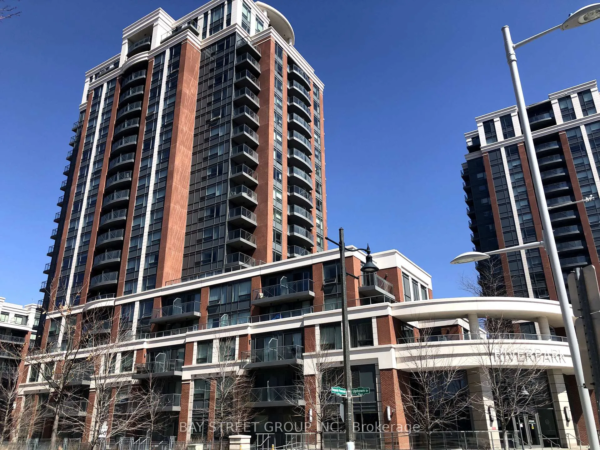Photo 2 of Unit 101, 1 Uptown Drive, Markham, Unionville — HOMEH