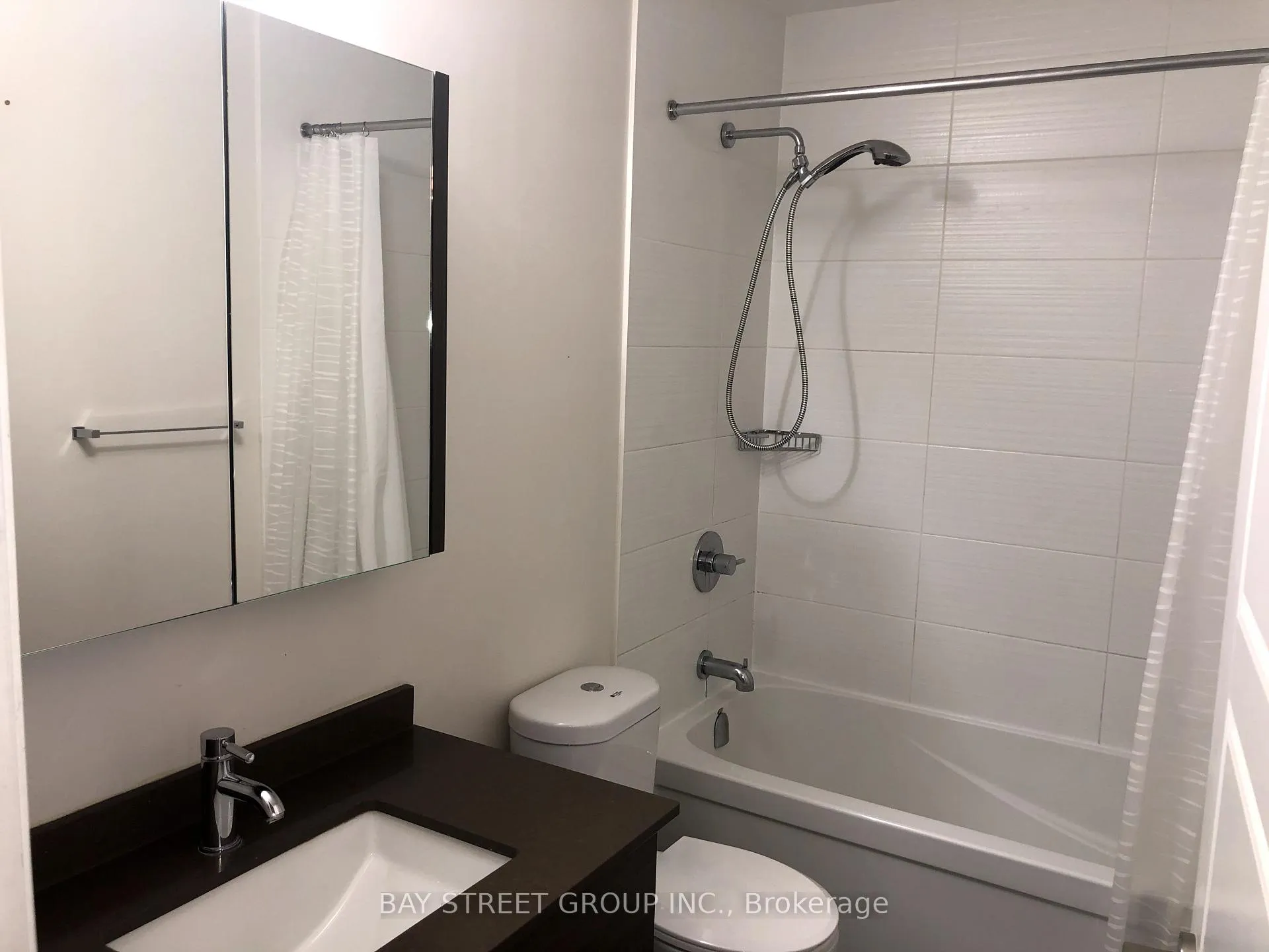 Photo 6 of Unit 101, 1 Uptown Drive, Markham, Unionville — HOMEH