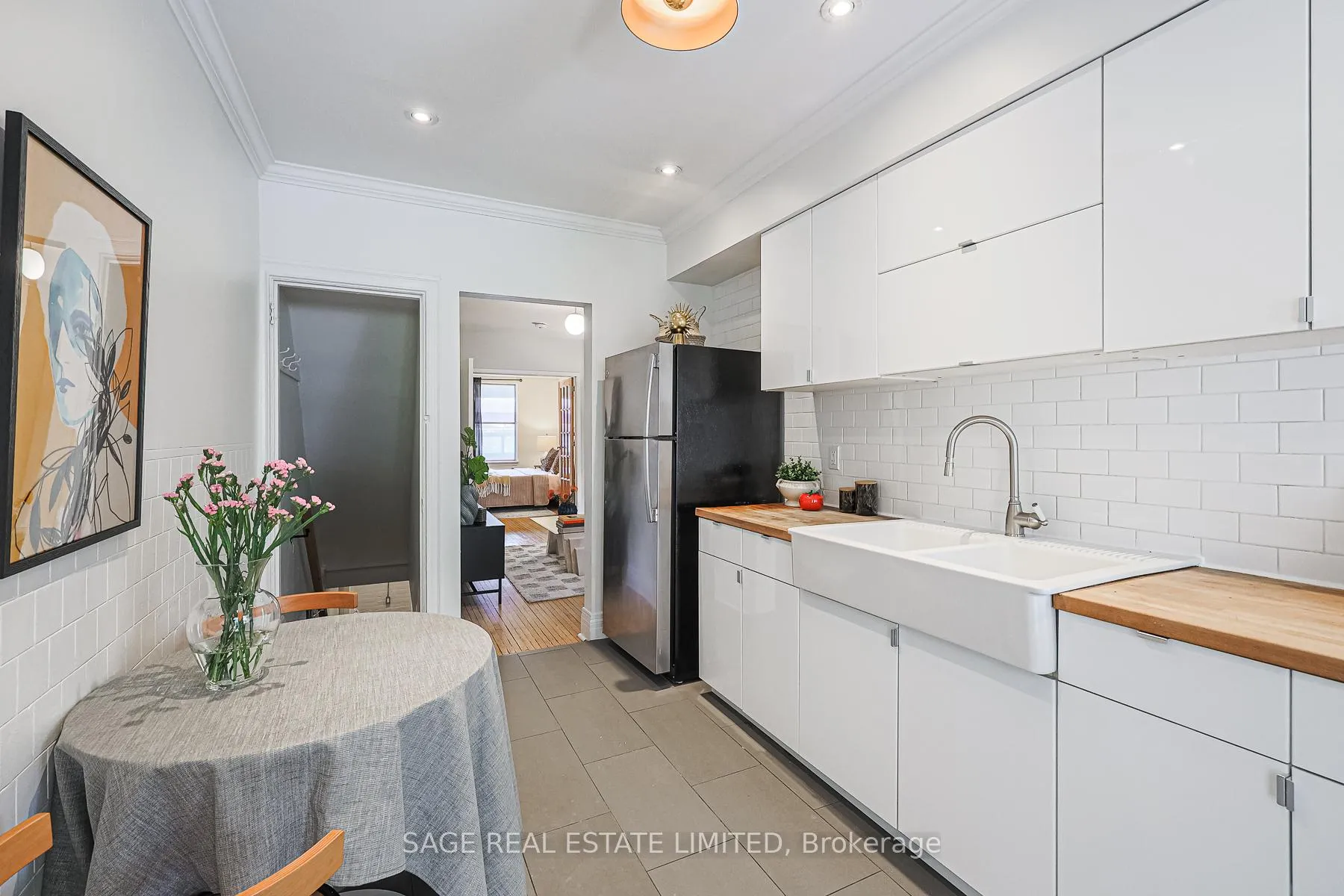 Photo 11 of 140 Strachan Avenue, Toronto, Niagara — HOMEH