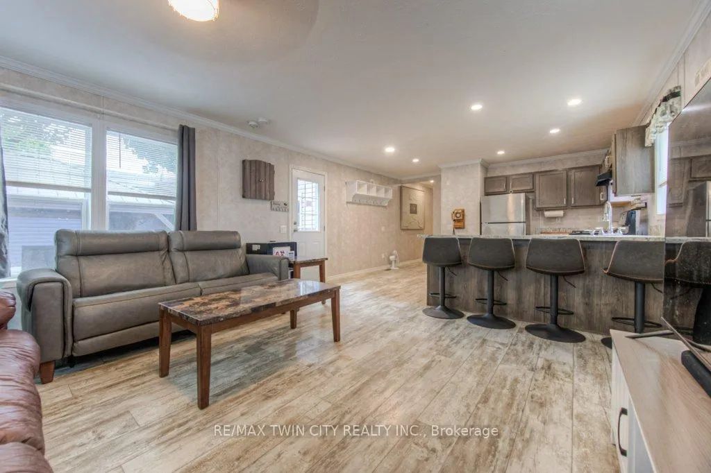 Photo 16 of Unit 517, 99 Fourth Concession Road, Brant, Burford — HOMEH
