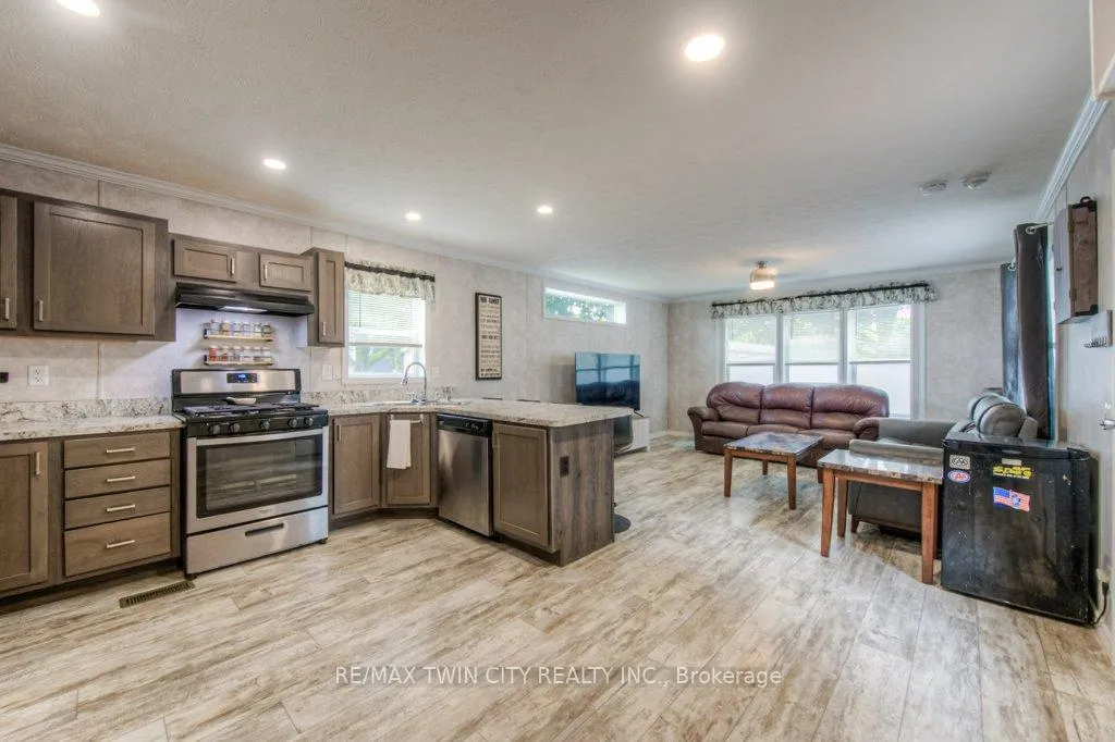 Photo 24 of Unit 517, 99 Fourth Concession Road, Brant, Burford — HOMEH