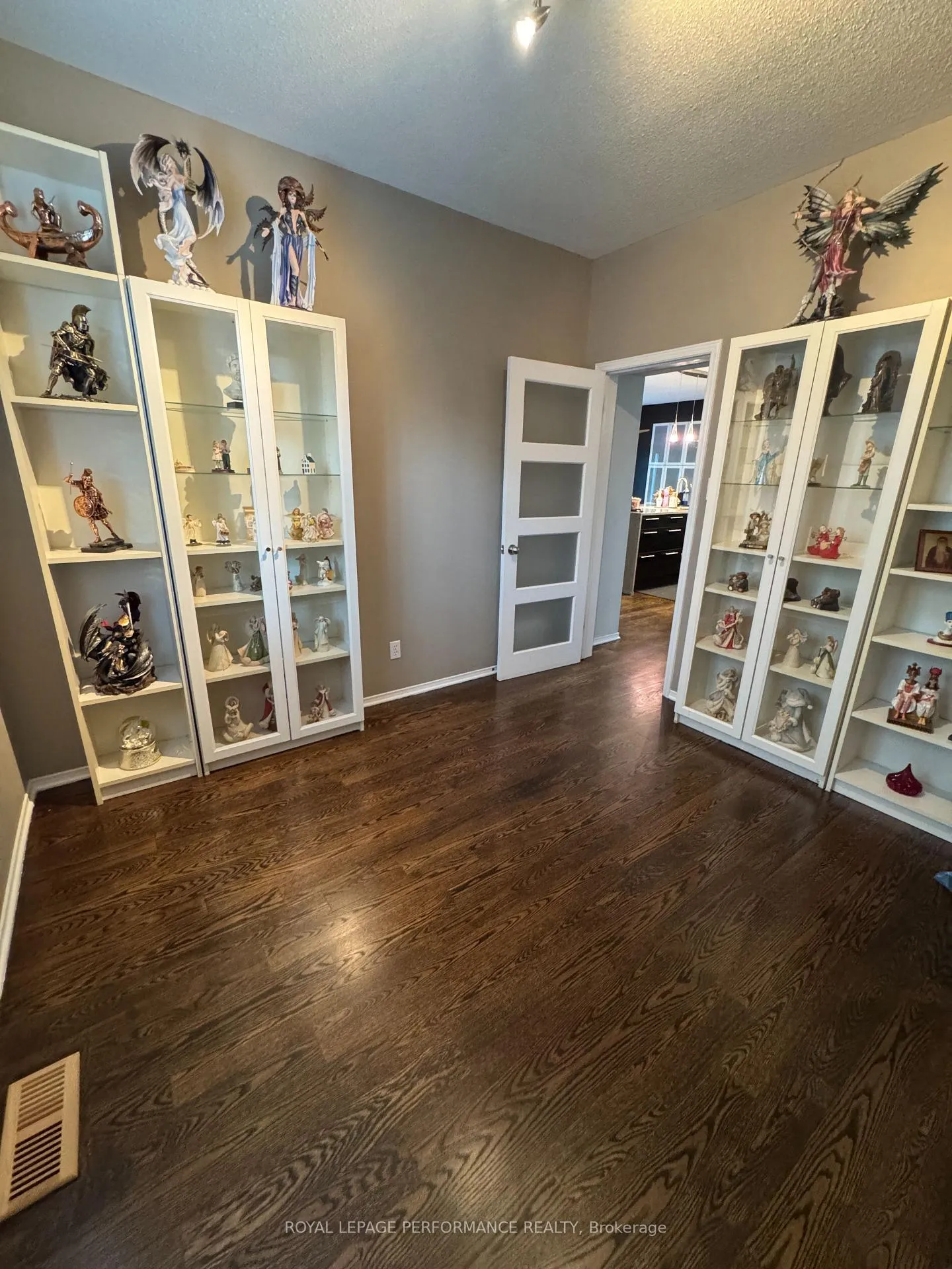 Photo 11 of 164 Copperwood Street, Ottawa, Convent Glen North — HOMEH