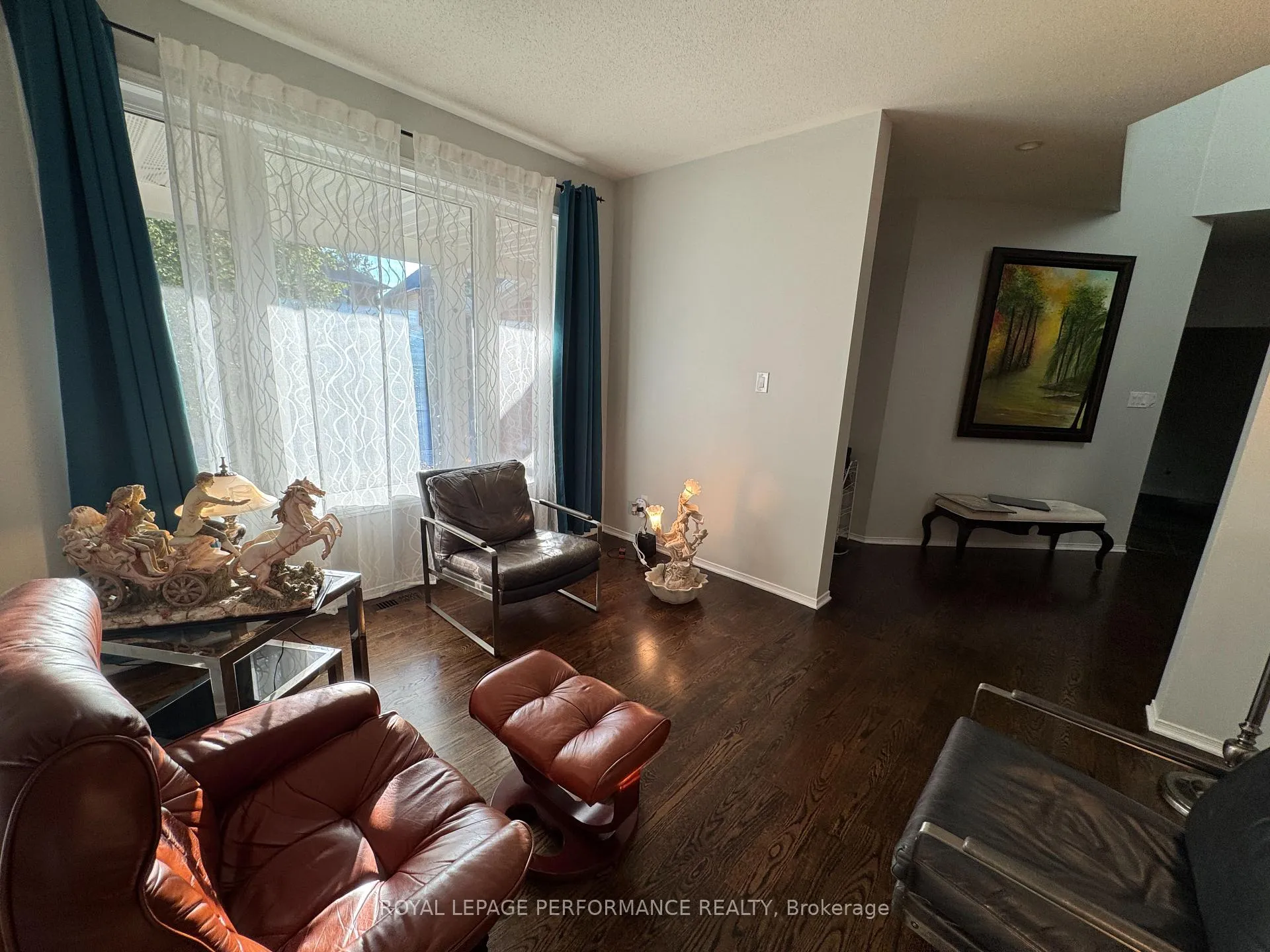 Photo 13 of 164 Copperwood Street, Ottawa, Convent Glen North — HOMEH