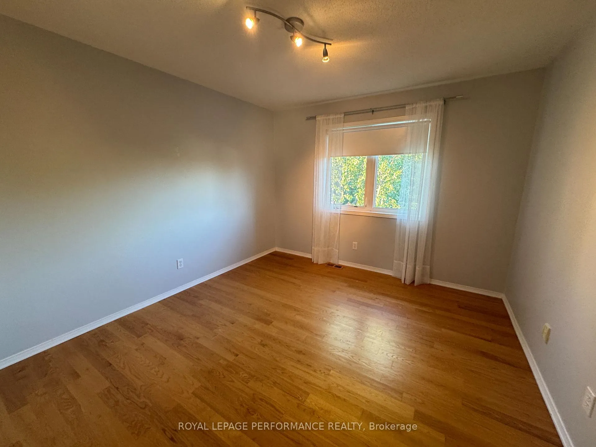 Photo 25 of 164 Copperwood Street, Ottawa, Convent Glen North — HOMEH