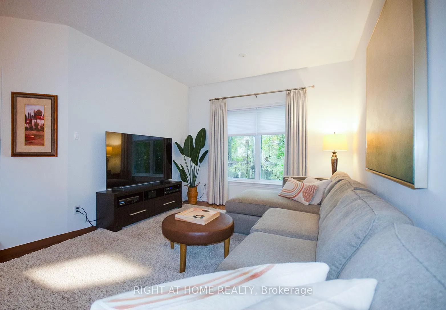 Photo 12 of 193 Shepody Circle, Ottawa, Blossom Park/Kemp Park/Findlay Creek — HOMEH