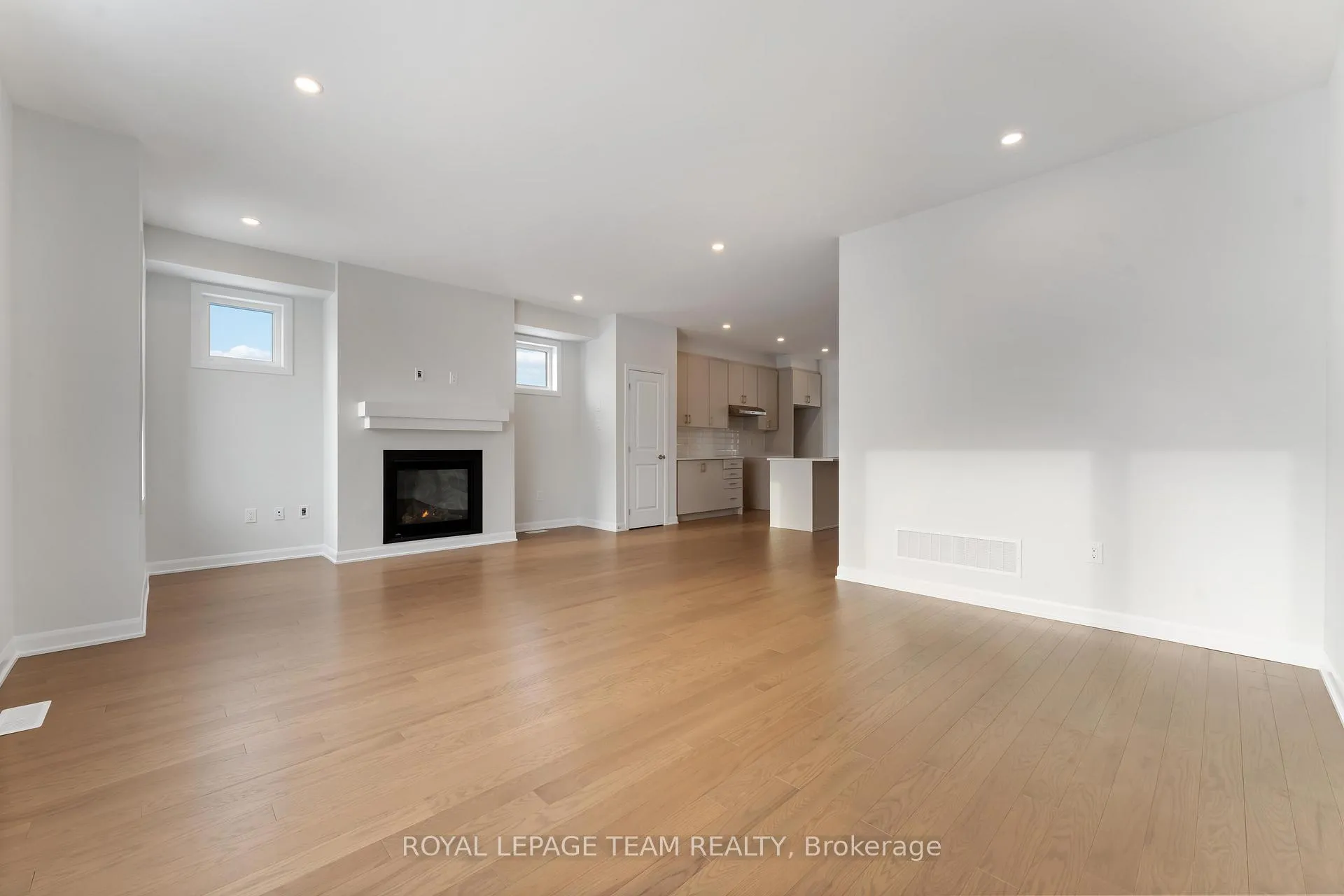 Photo 7 of 714 Jennie Trout Terrace, Ottawa, Kanata - Morgan's Grant/South March — HOMEH