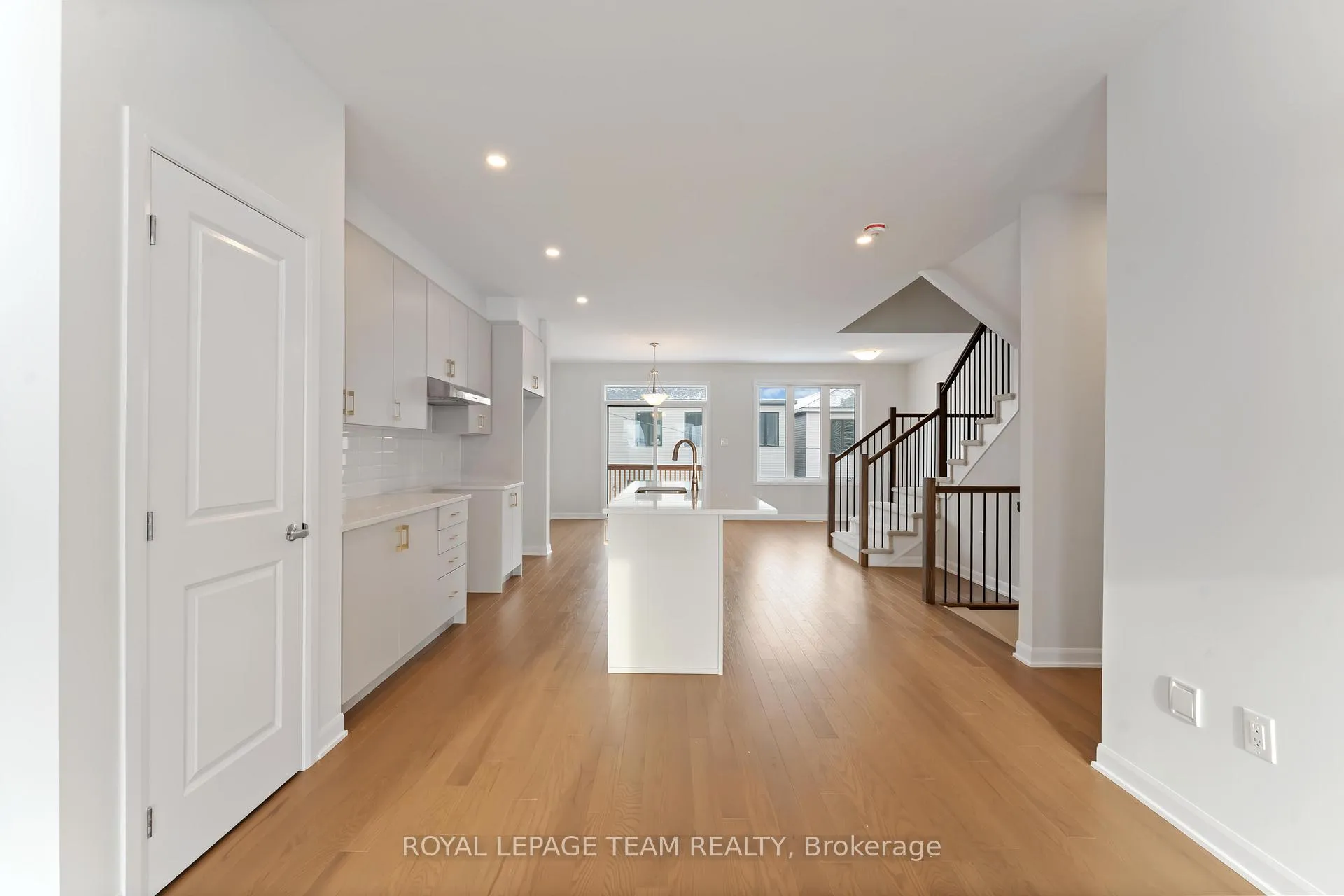 Photo 10 of 714 Jennie Trout Terrace, Ottawa, Kanata - Morgan's Grant/South March — HOMEH