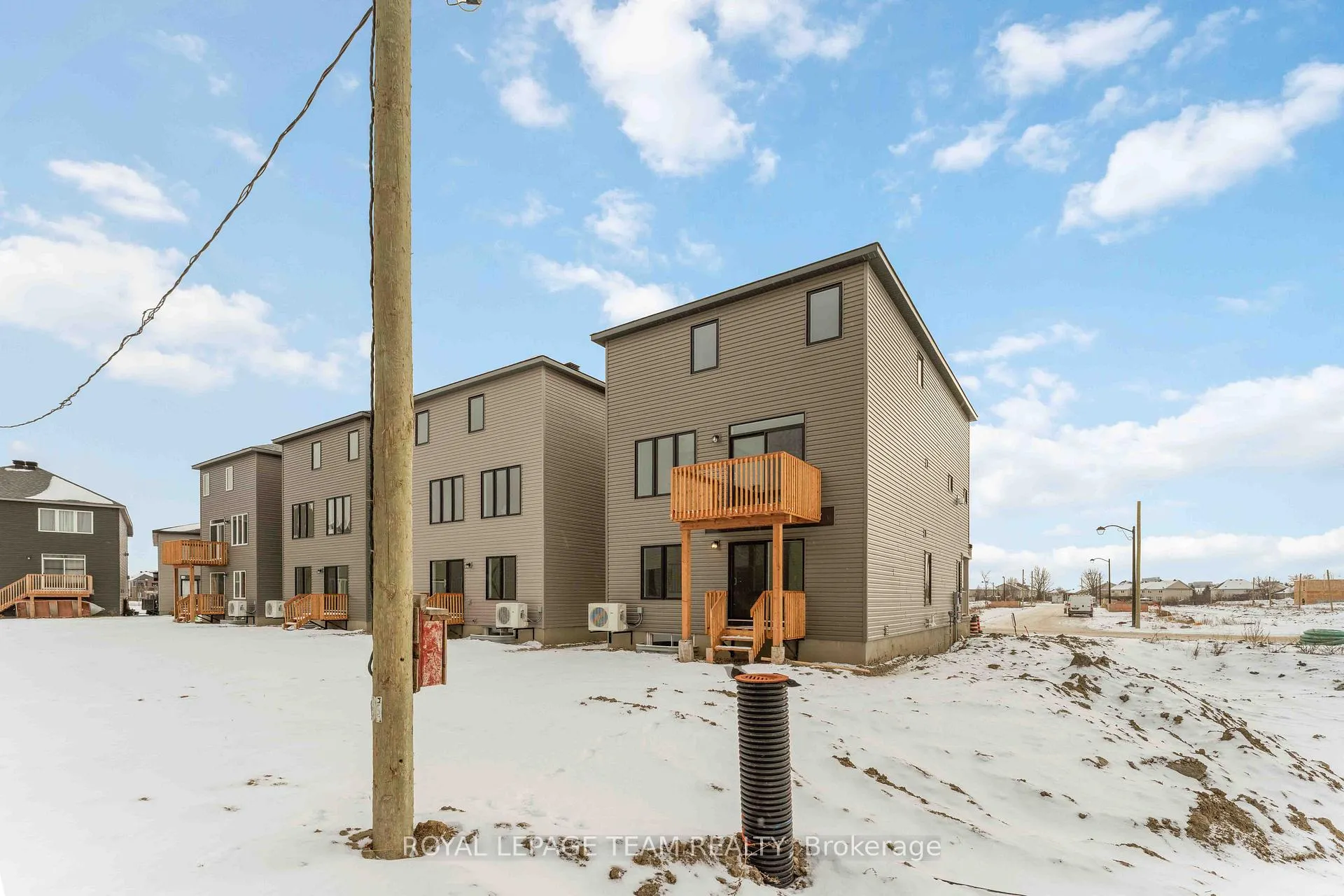 Photo 28 of 714 Jennie Trout Terrace, Ottawa, Kanata - Morgan's Grant/South March — HOMEH