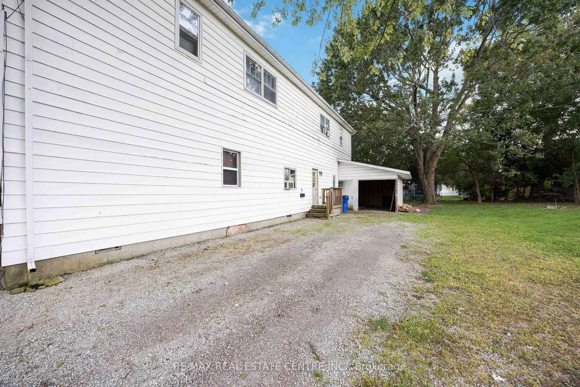 Photo 5 of 567 Duncan Street, Chatham-Kent, Wallaceburg — HOMEH