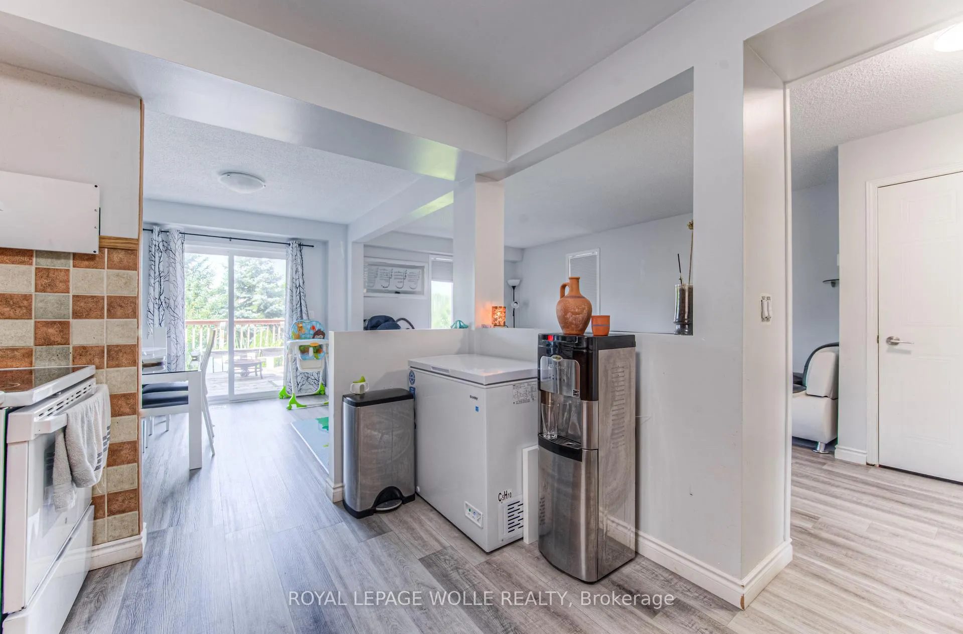 Photo 15 of 574 Bonavista Drive, Waterloo — HOMEH