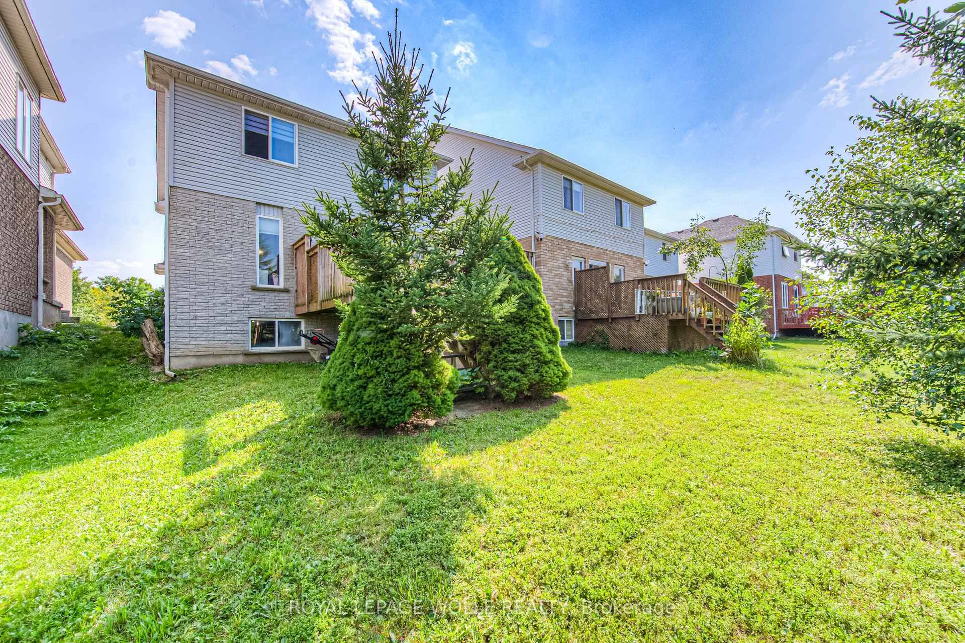 Photo 25 of 574 Bonavista Drive, Waterloo — HOMEH