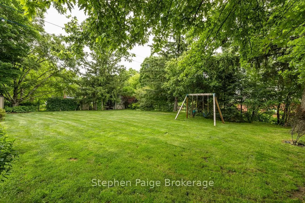 Photo 8 of 330 Ofield Road S, Hamilton, Greensville — HOMEH