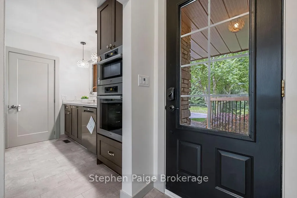 Photo 10 of 330 Ofield Road S, Hamilton, Greensville — HOMEH