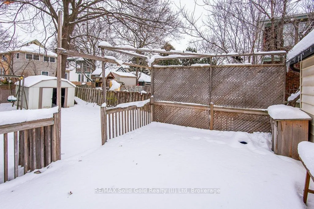 Photo 8 of 40 Krug Street, Kitchener — HOMEH