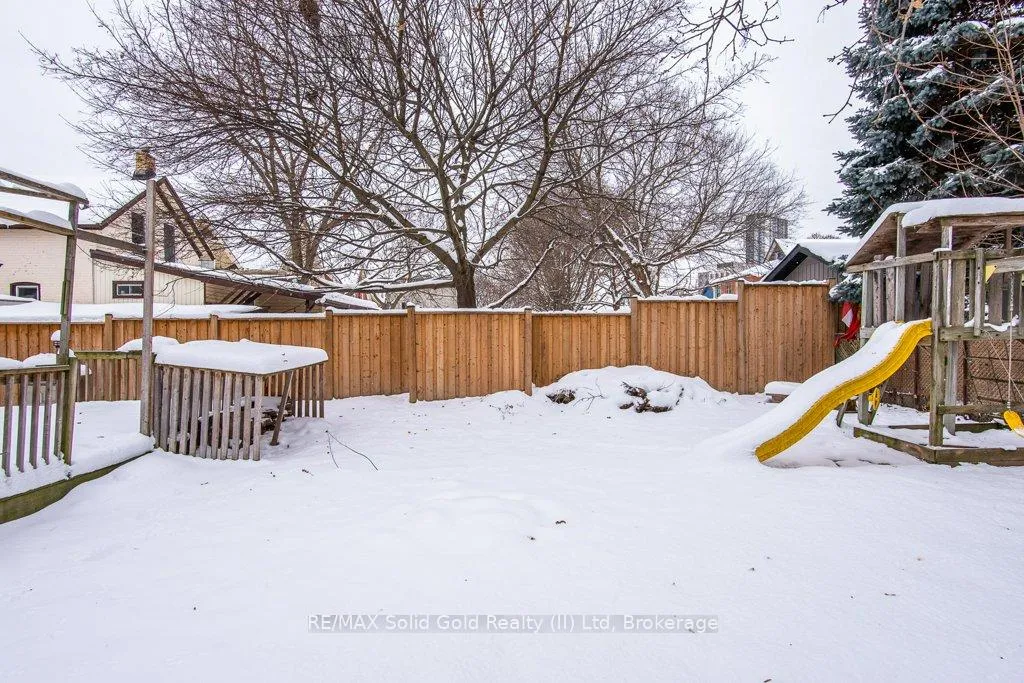 Photo 12 of 40 Krug Street, Kitchener — HOMEH