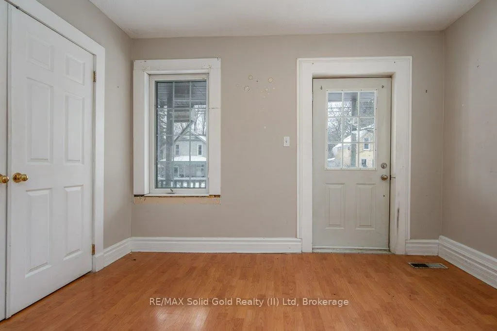 Photo 16 of 40 Krug Street, Kitchener — HOMEH