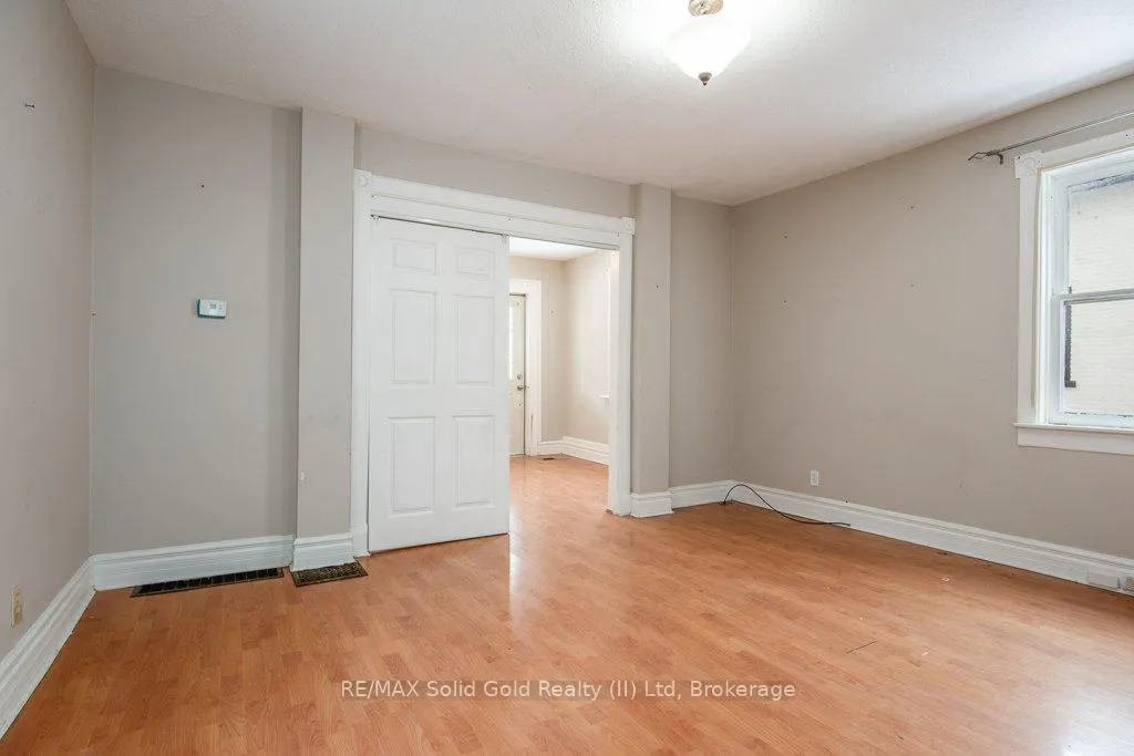 Photo 23 of 40 Krug Street, Kitchener — HOMEH