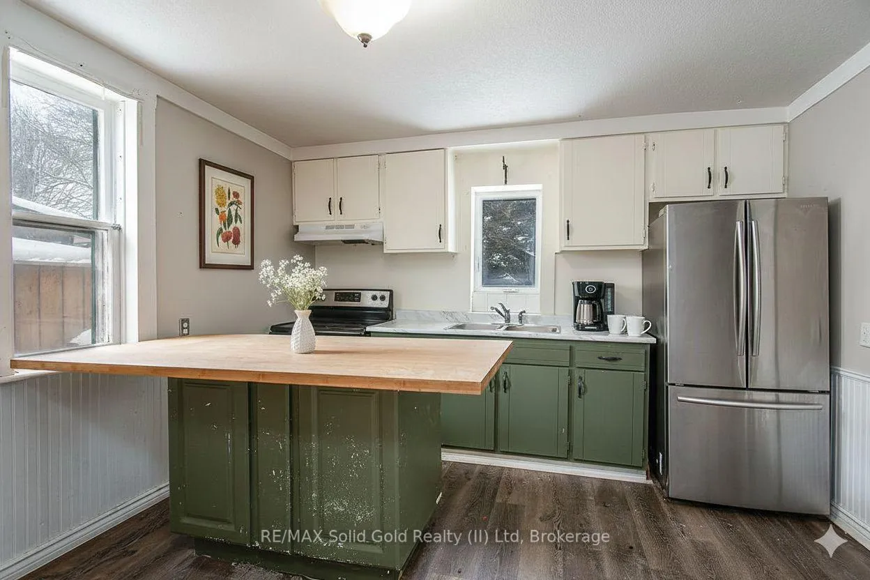 Photo 25 of 40 Krug Street, Kitchener — HOMEH