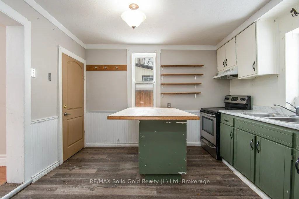 Photo 29 of 40 Krug Street, Kitchener — HOMEH