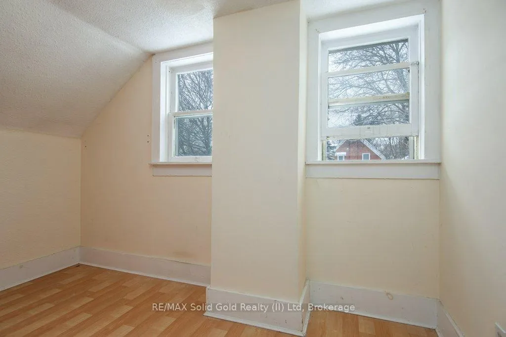 Photo 39 of 40 Krug Street, Kitchener — HOMEH