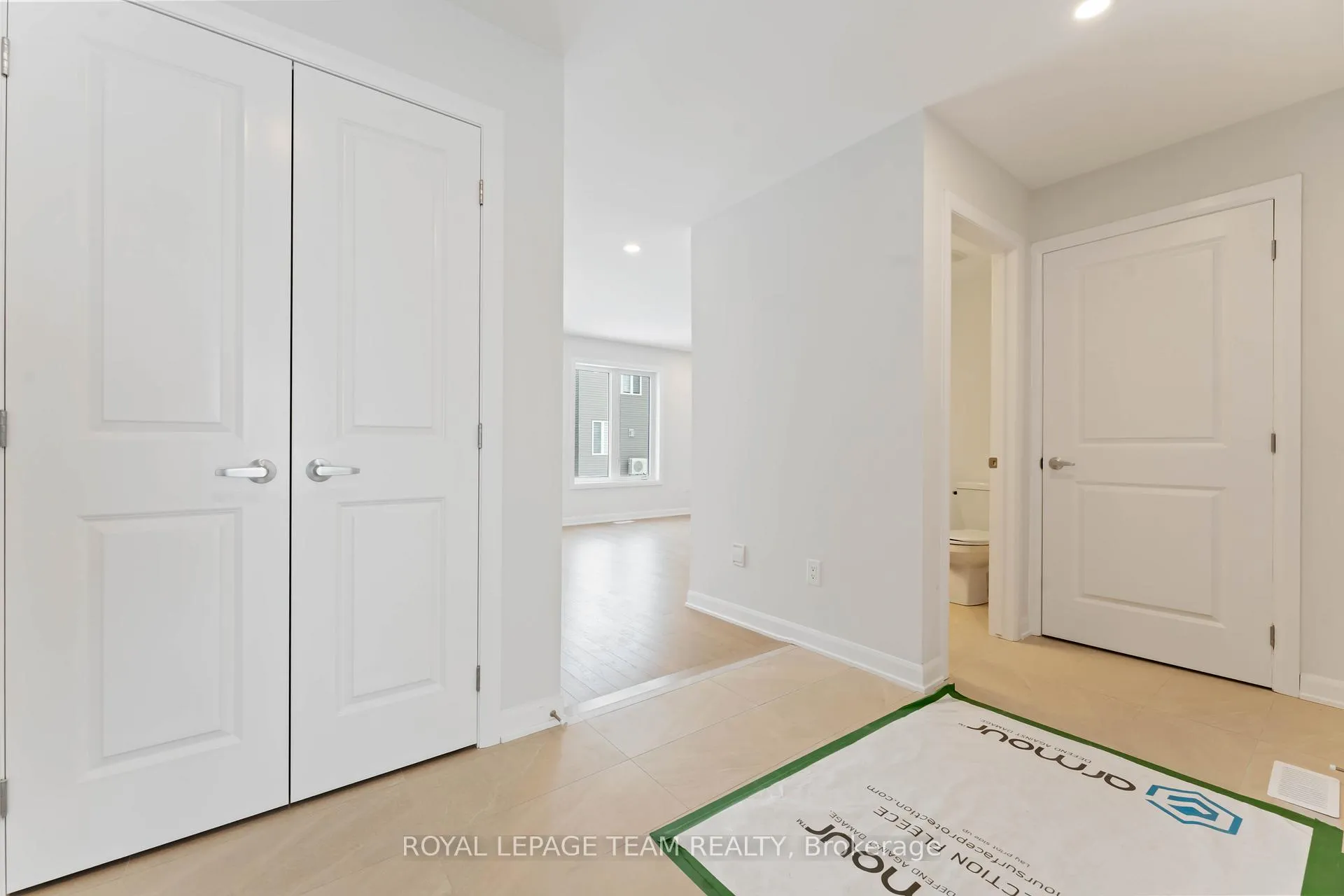Photo 3 of 718 Jennie Trout Terrace, Ottawa, Kanata - Morgan's Grant/South March — HOMEH