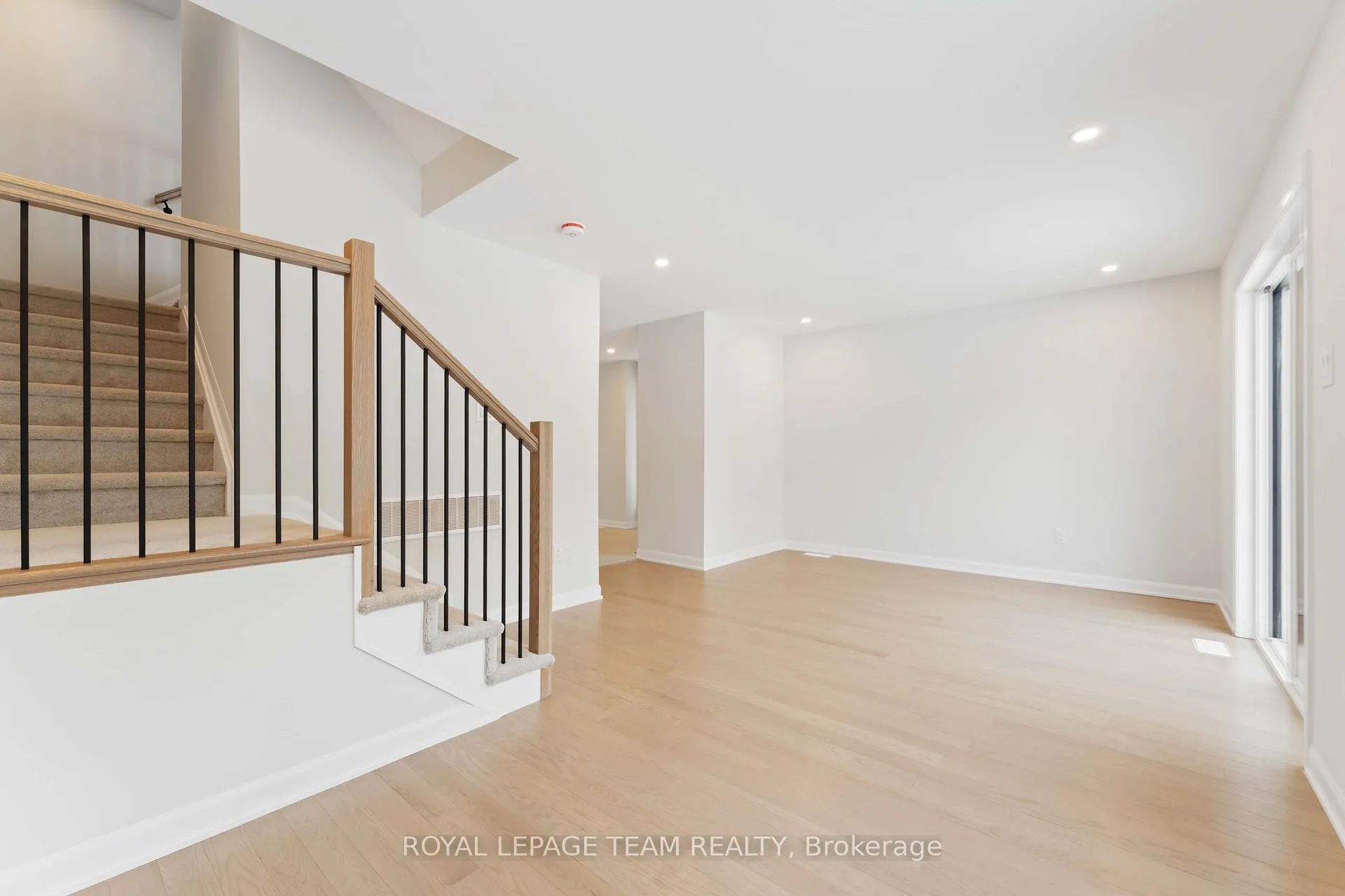 Photo 5 of 718 Jennie Trout Terrace, Ottawa, Kanata - Morgan's Grant/South March — HOMEH