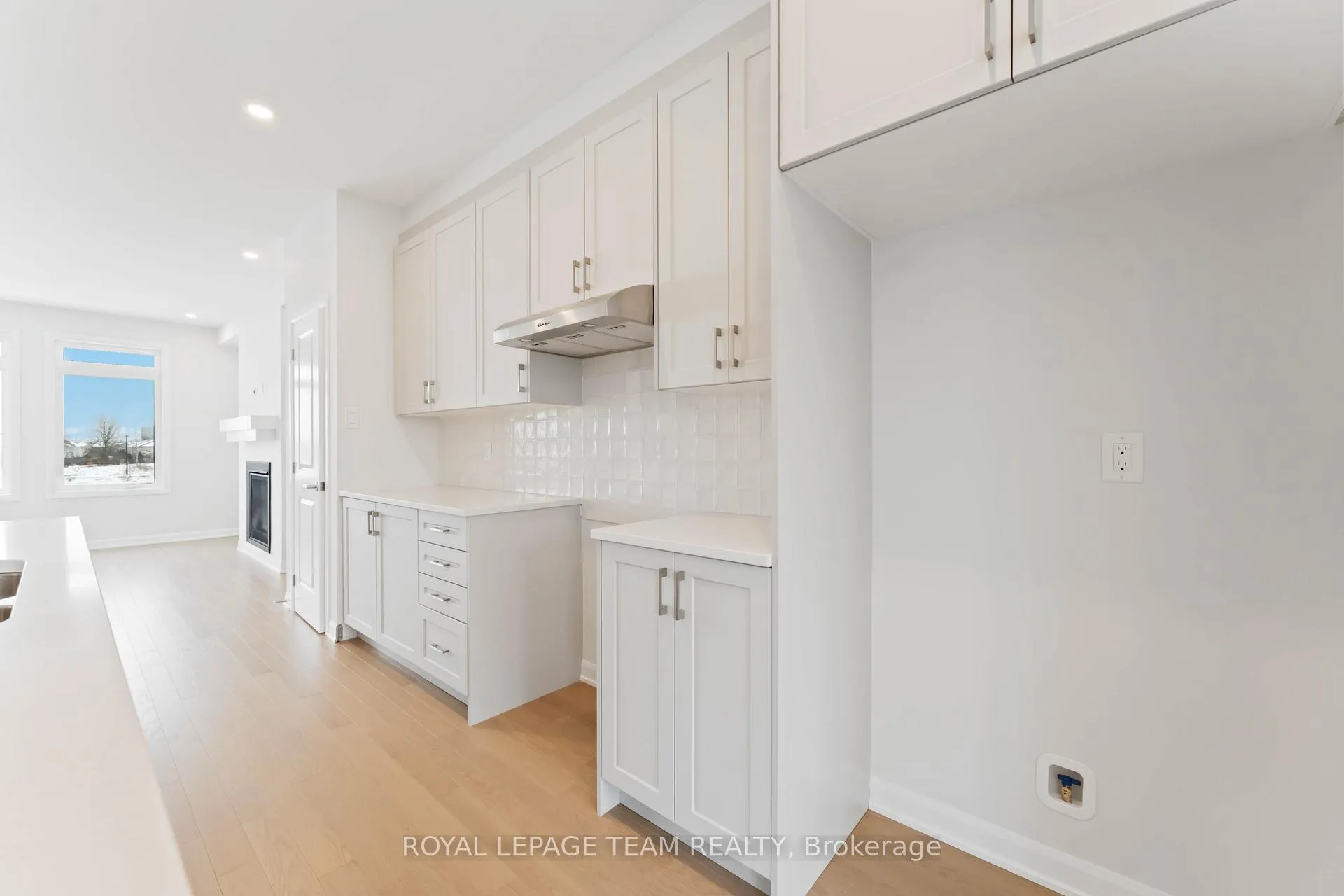 Photo 8 of 718 Jennie Trout Terrace, Ottawa, Kanata - Morgan's Grant/South March — HOMEH
