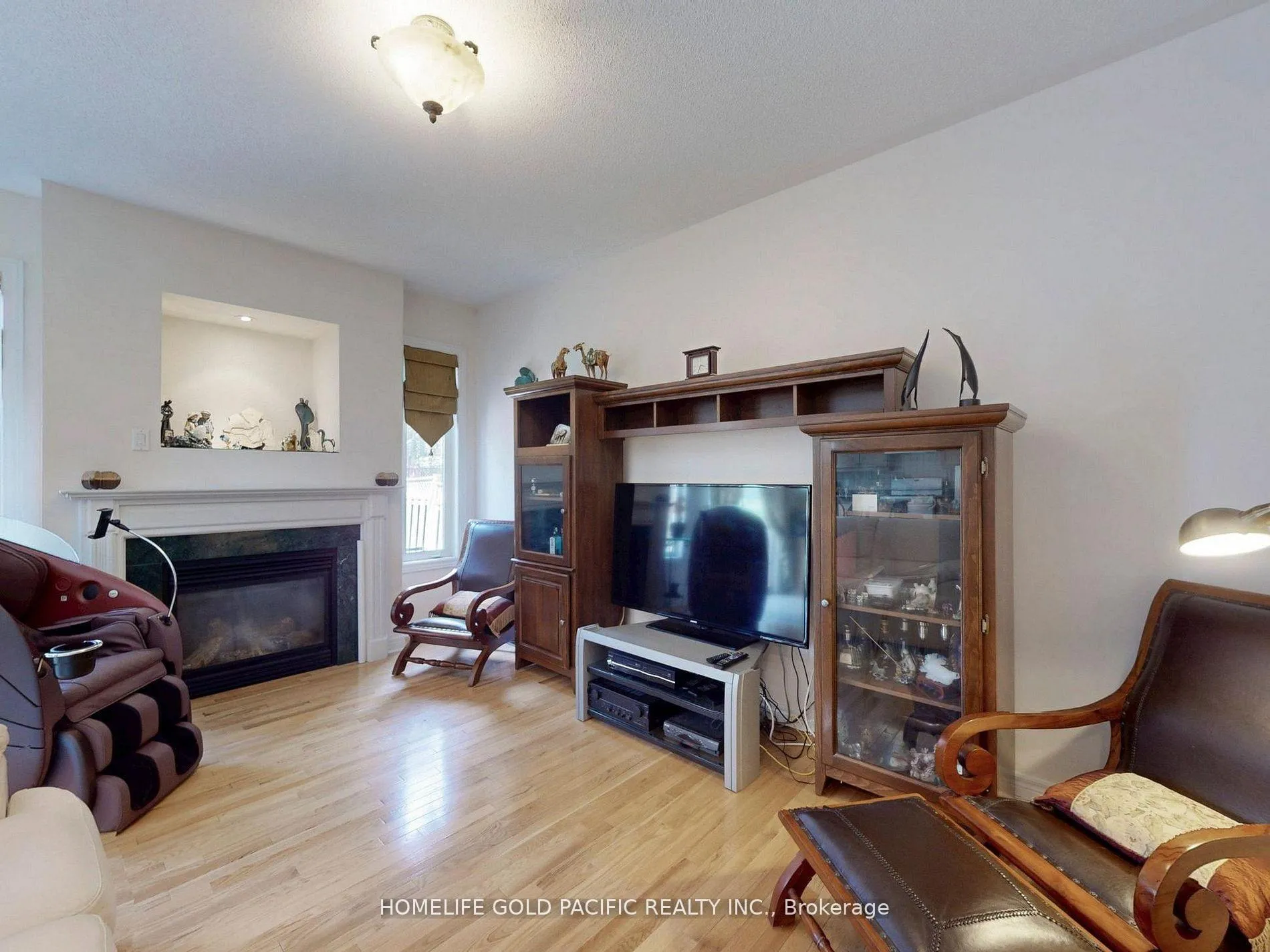 Photo 5 of 51 Winter Creek Crescent, Markham, Victoria Manor-Jennings Gate — HOMEH