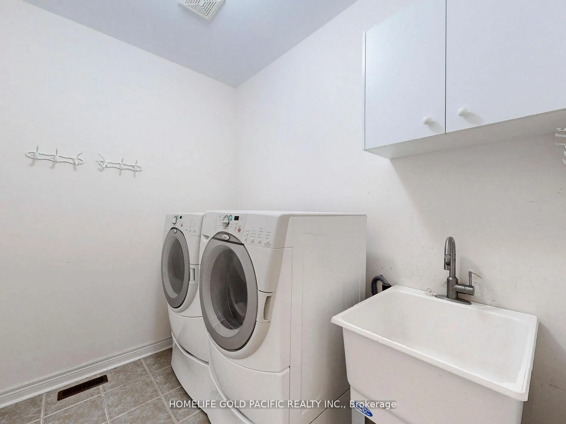 Photo 14 of 51 Winter Creek Crescent, Markham, Victoria Manor-Jennings Gate — HOMEH