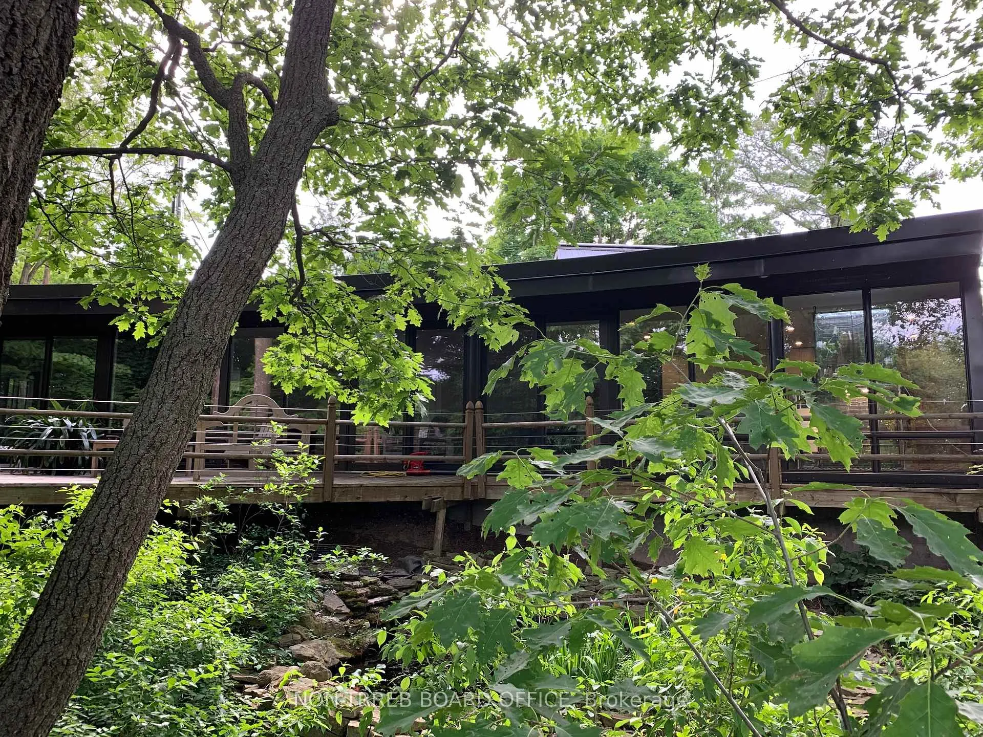 Photo 4 of 38 Oak Avenue, Hamilton, Greensville — HOMEH