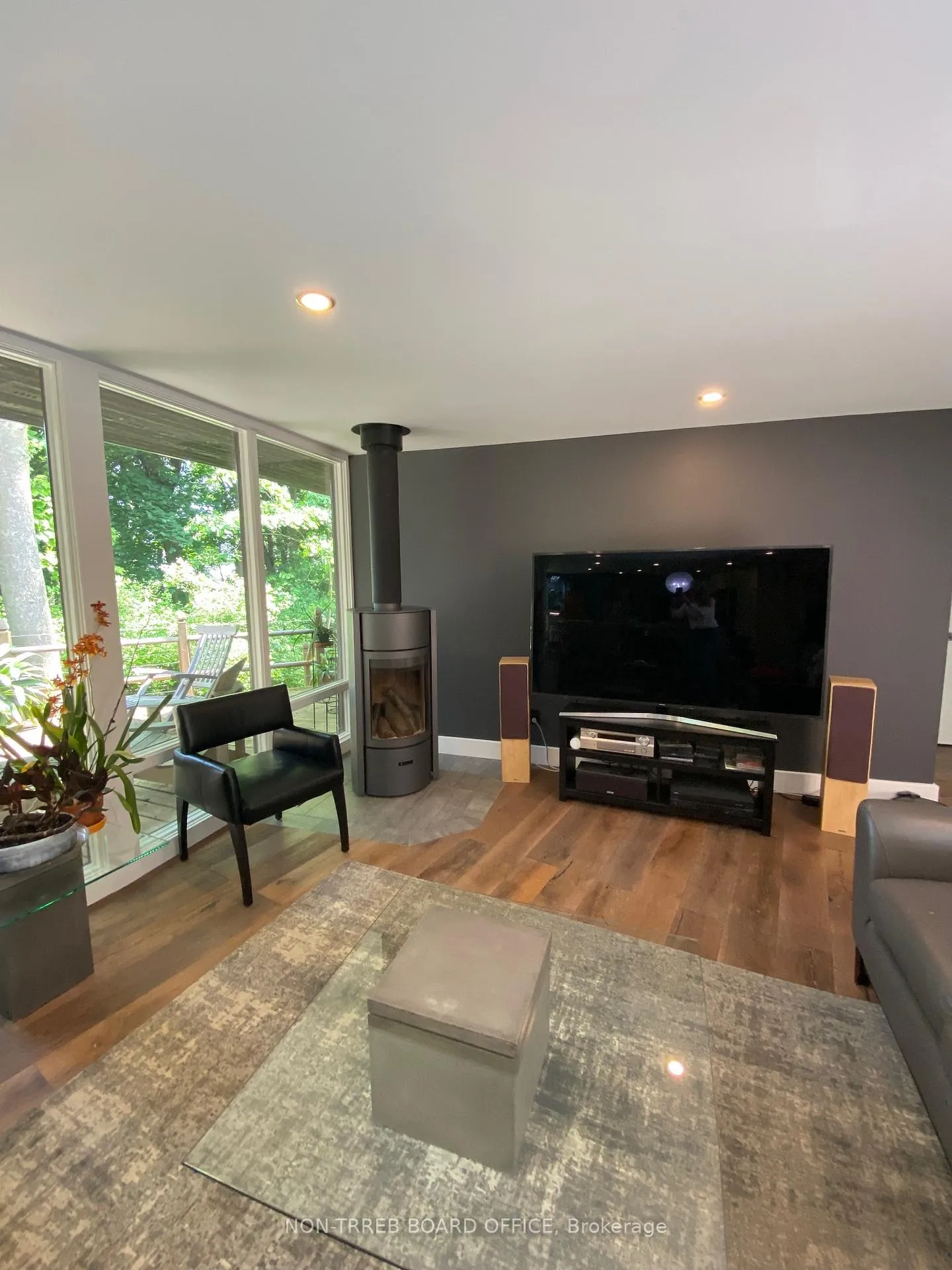 Photo 9 of 38 Oak Avenue, Hamilton, Greensville — HOMEH