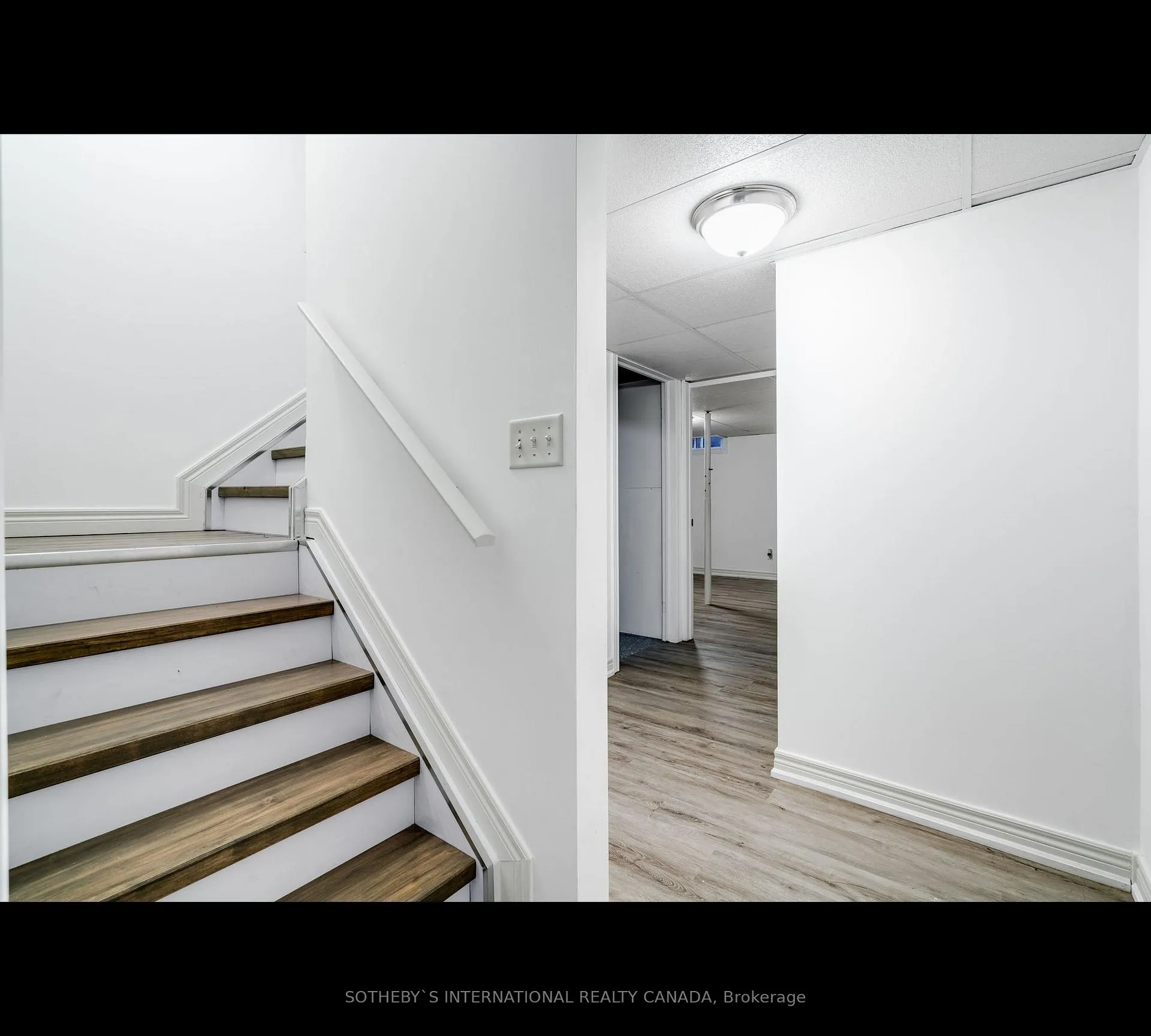 Photo 17 of 43 Eastgrove Crescent, Leamington — HOMEH
