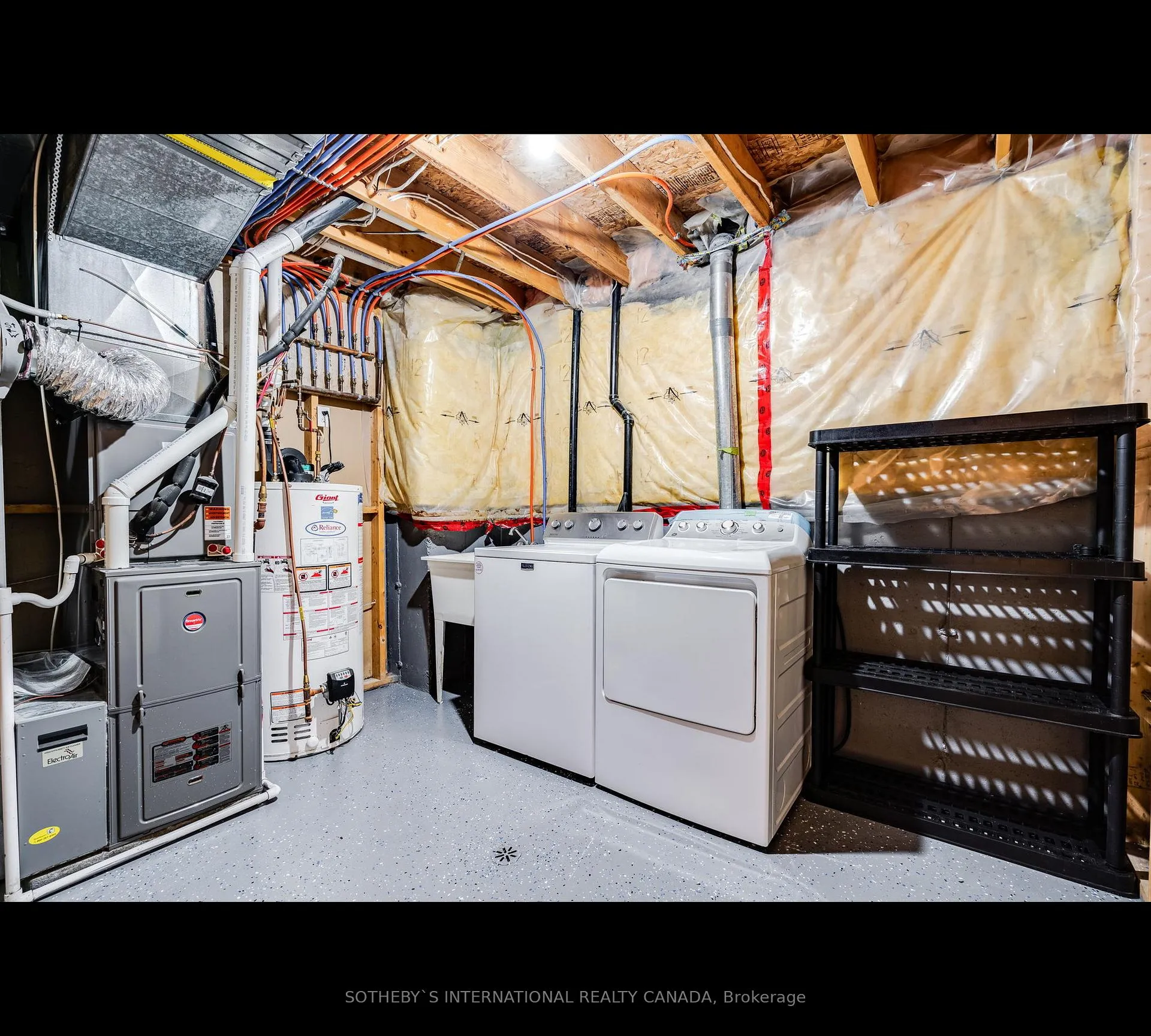 Photo 18 of 43 Eastgrove Crescent, Leamington — HOMEH