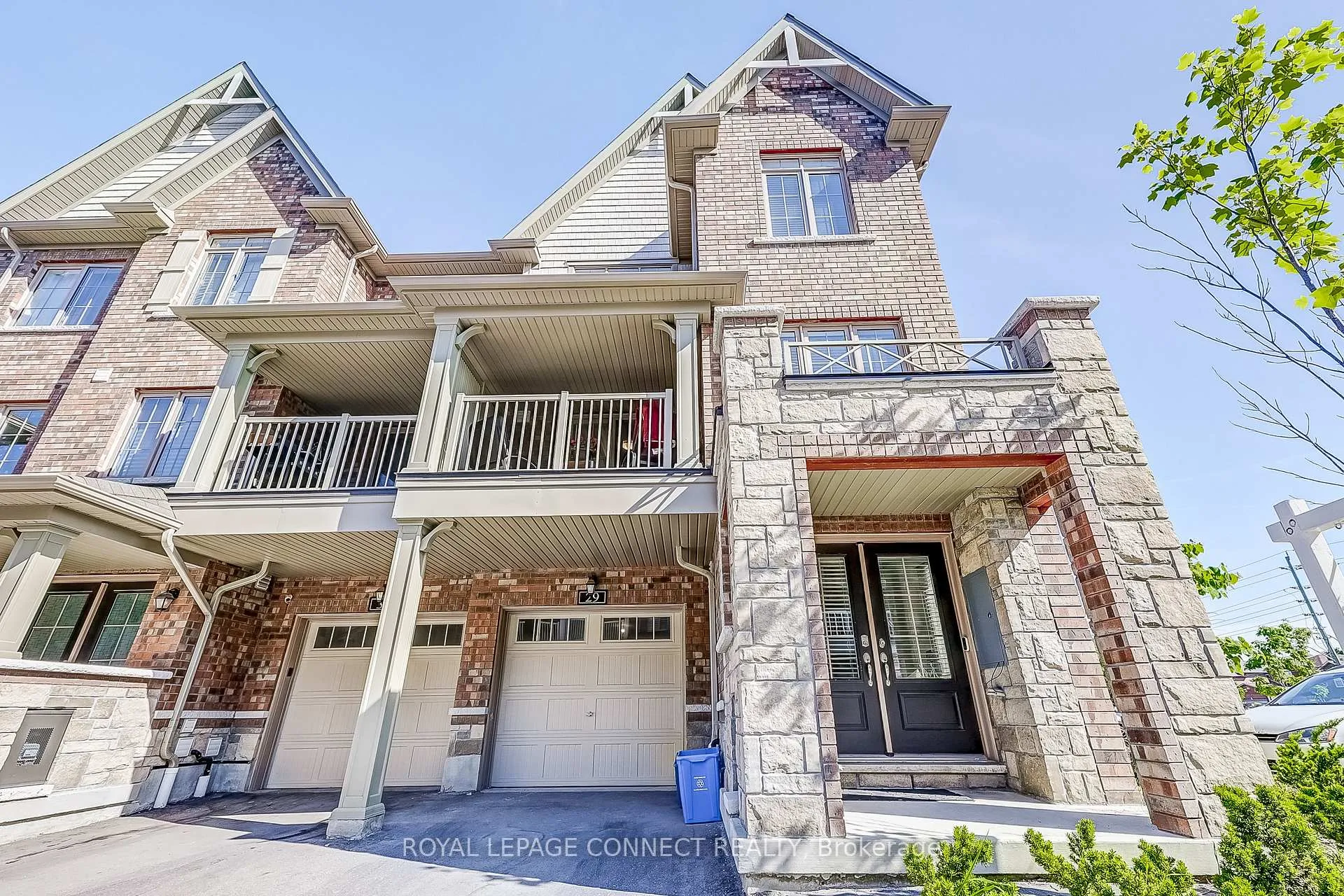 Photo 1 of 29 Mappin Way, Whitby, Rolling Acres — HOMEH