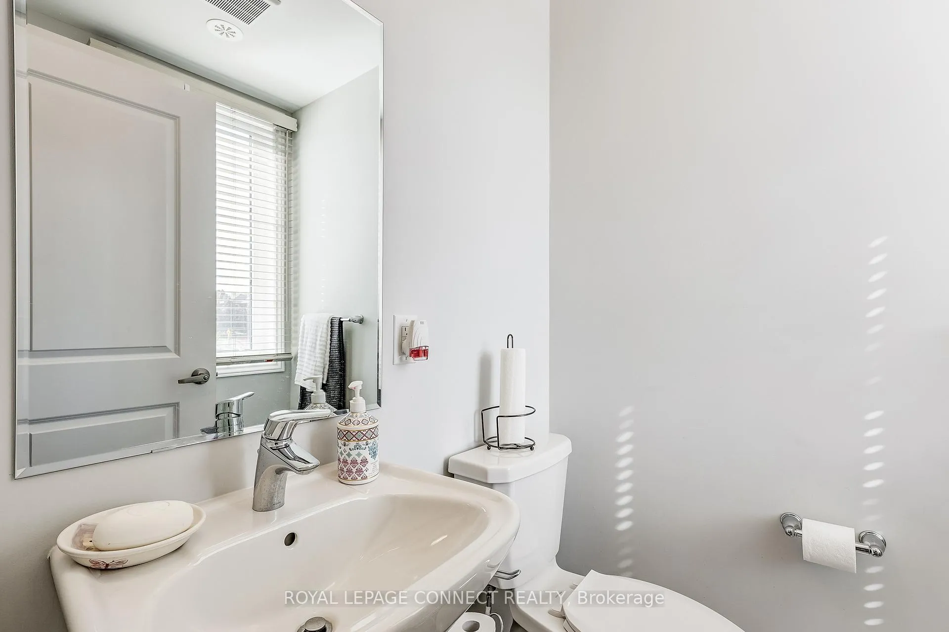 Photo 8 of 29 Mappin Way, Whitby, Rolling Acres — HOMEH