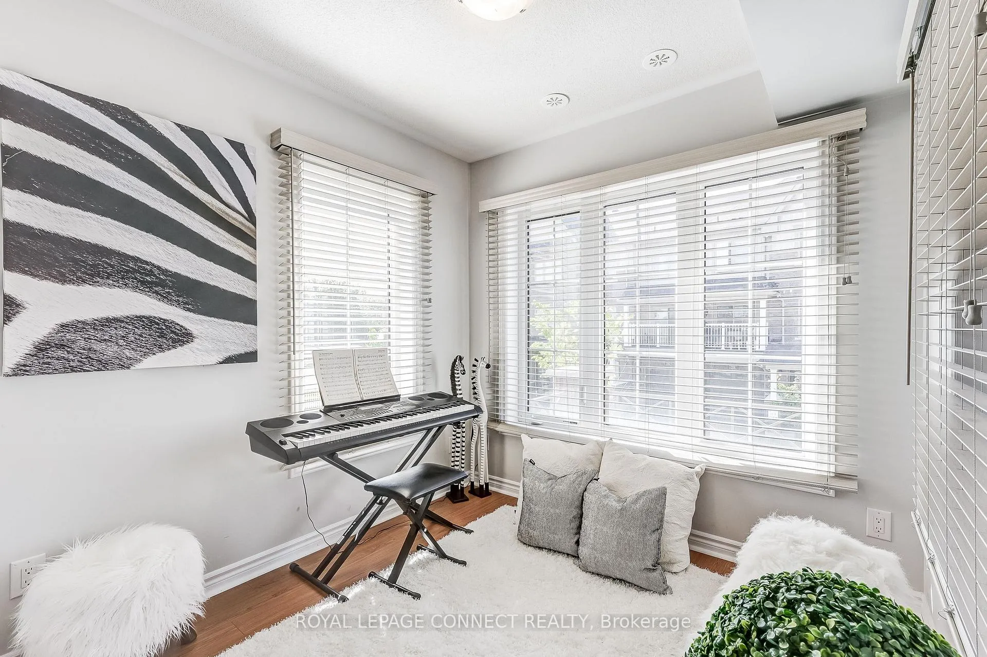 Photo 22 of 29 Mappin Way, Whitby, Rolling Acres — HOMEH