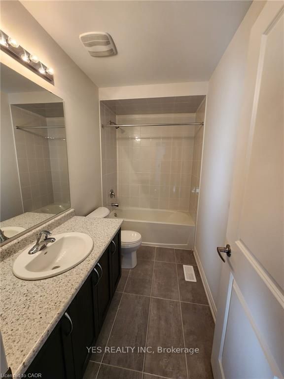 Photo 6 of 142 Nottingham Forest Road, Barrie, Rural Barrie Southeast — HOMEH