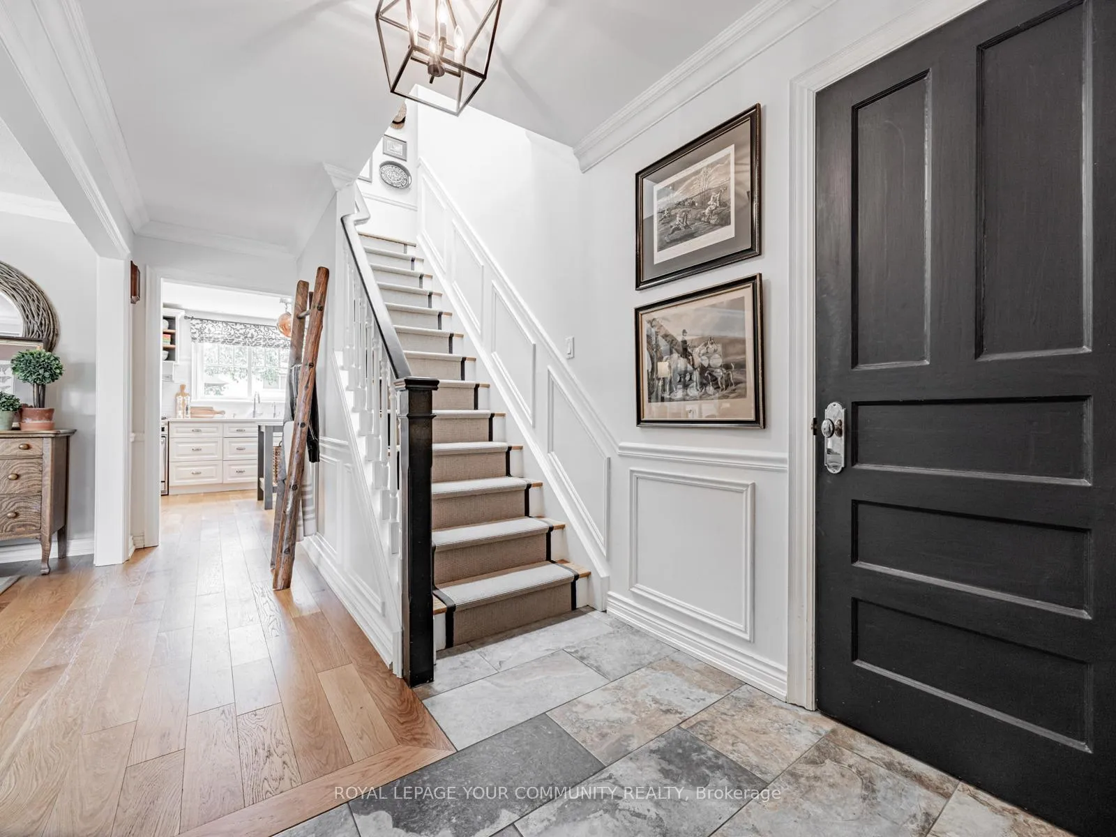 Photo 5 of 27 Wild Cherry Lane, Markham, Royal Orchard — HOMEH