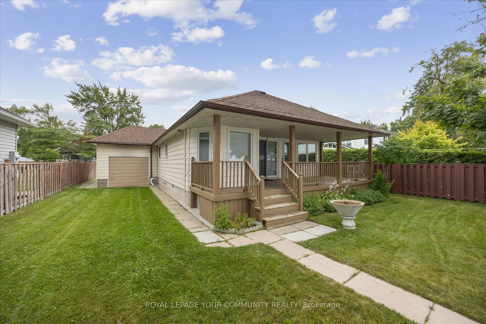 Photo 4 of 2762 Lone Birch Trail, Ramara, Brechin — HOMEH